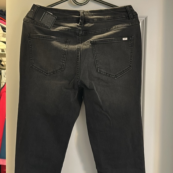 Jeans-new skinny jeans with tag - Picture 3 of 3
